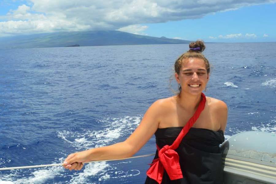Seabury+Hall+senior+Hi%27ilei+Robinson+pursues+her+passion+for+paddling+and+sailing+by++working+with+a+club+on+Oahu.+