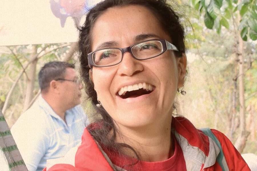 Seabury+Hall+Spanish+teacher+Se%C3%B1ora+Asato+shares+her+passion+for+teaching%2C+love+for+music%2C+and+desire+to+help+others+with+her+students+each+day.