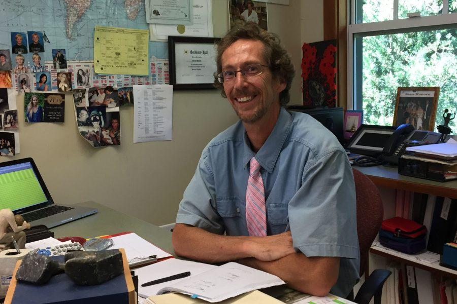 Seabury+Hall%27s+animated+math+teacher+Sean+Wilson+shares+his+love+for+math+with+his+students.