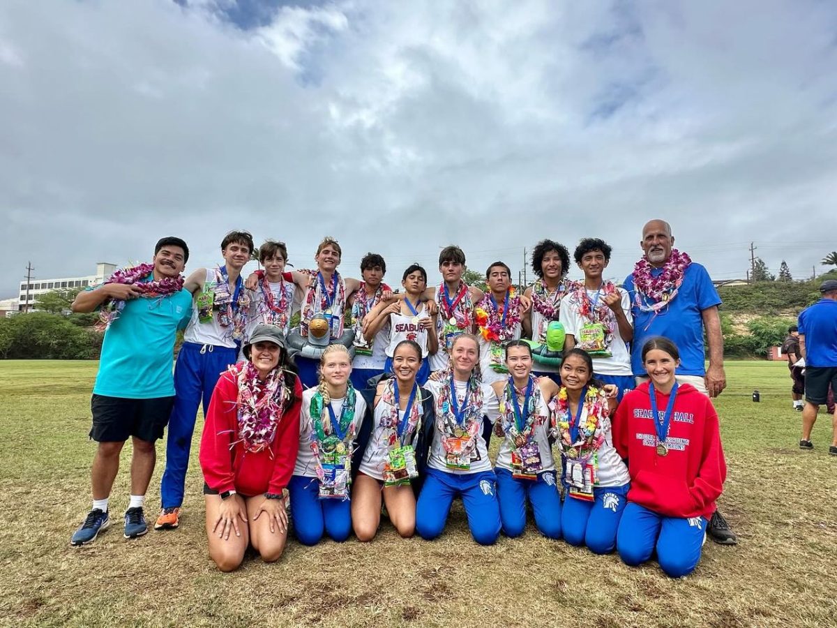 Seabury Hall boys and girls cross country teams named the 2024-25 MIL Champions